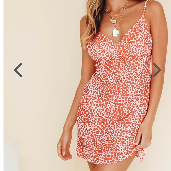 NEW โค๏ธ Heart Print Dress โค๏ธ - Picture 1 of 4